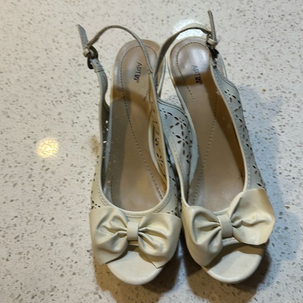 Women’s Apt 9 Wedge Heel Shoes 8.5